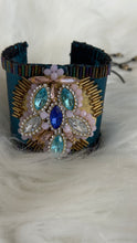 Cargar imagen en el visor de la galería, JOYERÍA HECHA A MANO
