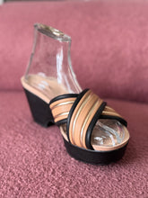 Load image into Gallery viewer, ZAPATOS
