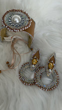 Cargar imagen en el visor de la galería, JOYERÍA HECHA A MANO

